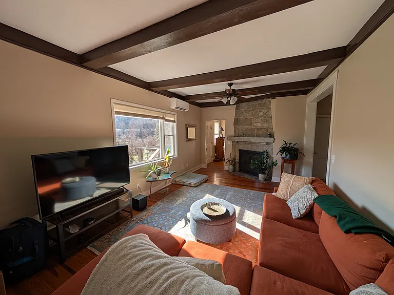 115 Lake Dr — Photo 9