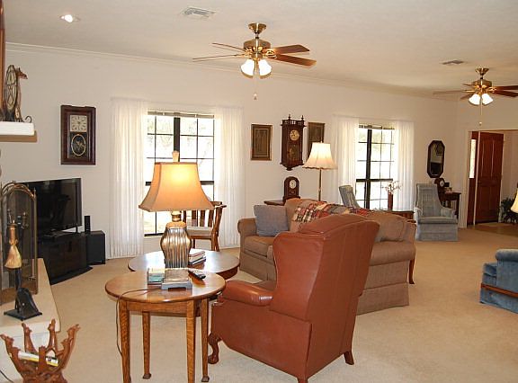 5th image of 83 Northview Ln