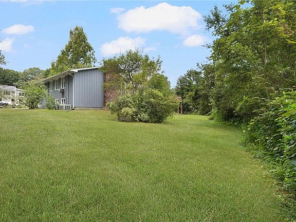 5th image of 59 Lakewood Dr
