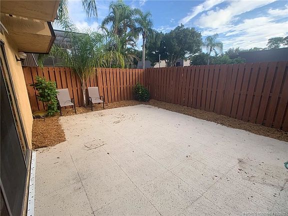 5th image of 6476 SE Windsong Ln #706