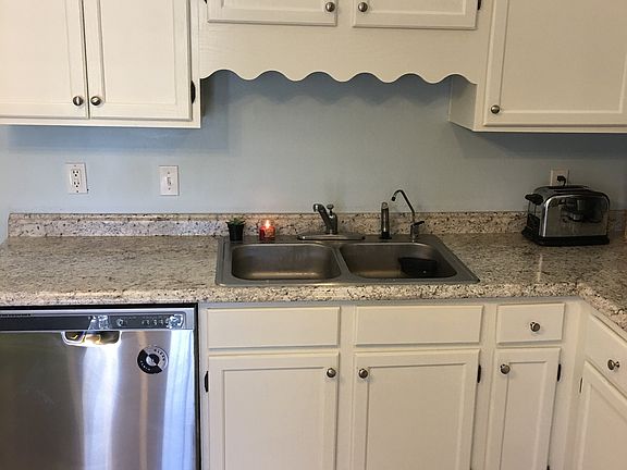 4th image of 4628 Woodbridge Ln