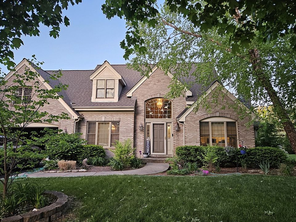 1st image of 34 N Dixon Dr