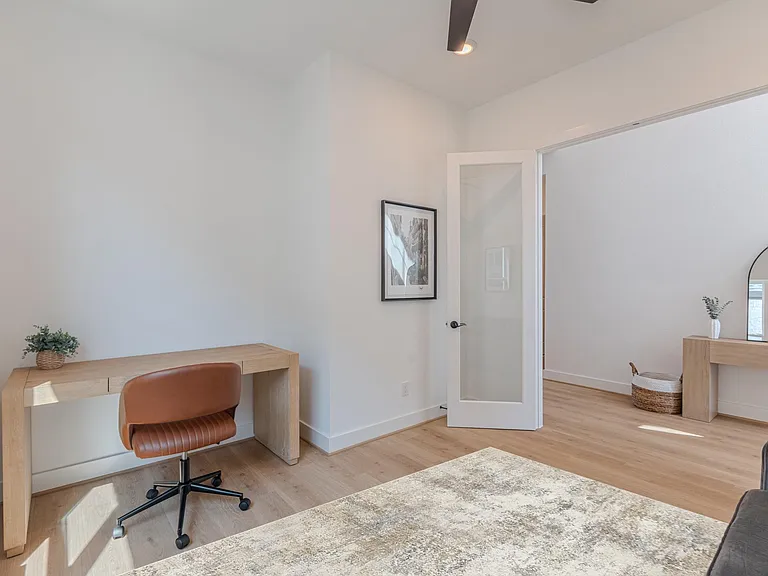 7142 Carriage Light Dr — Photo 8