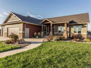 2812 W Stratton Cir, Sioux Falls, SD 57108