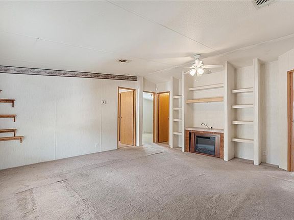 4th image of 5205 Botany Dr
