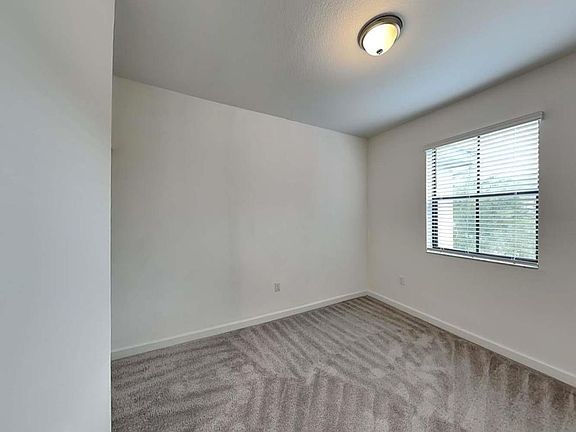 4th image of 1631 SW 29th St