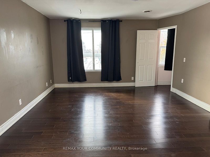 Toronto House for rent - 2 Bedrooms — photo 2