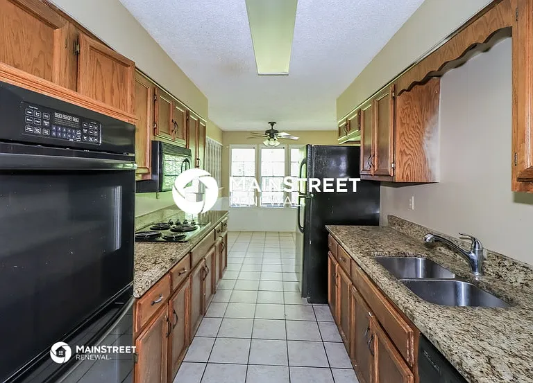2700 N Rockcreek Pkwy — Photo 8