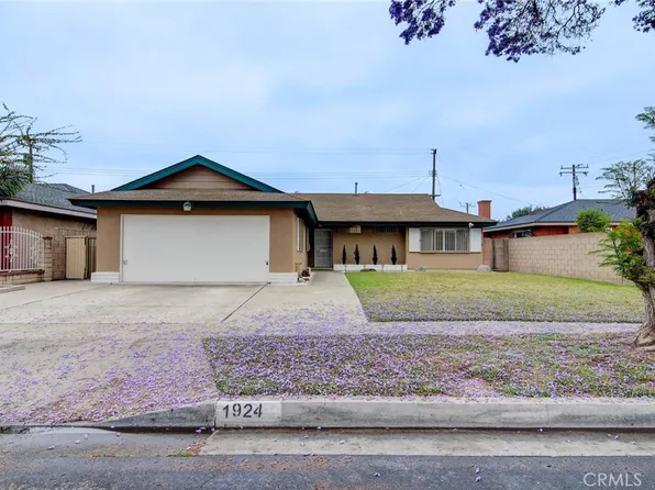 1924 W Secrest Way, Santa Ana, CA 92704