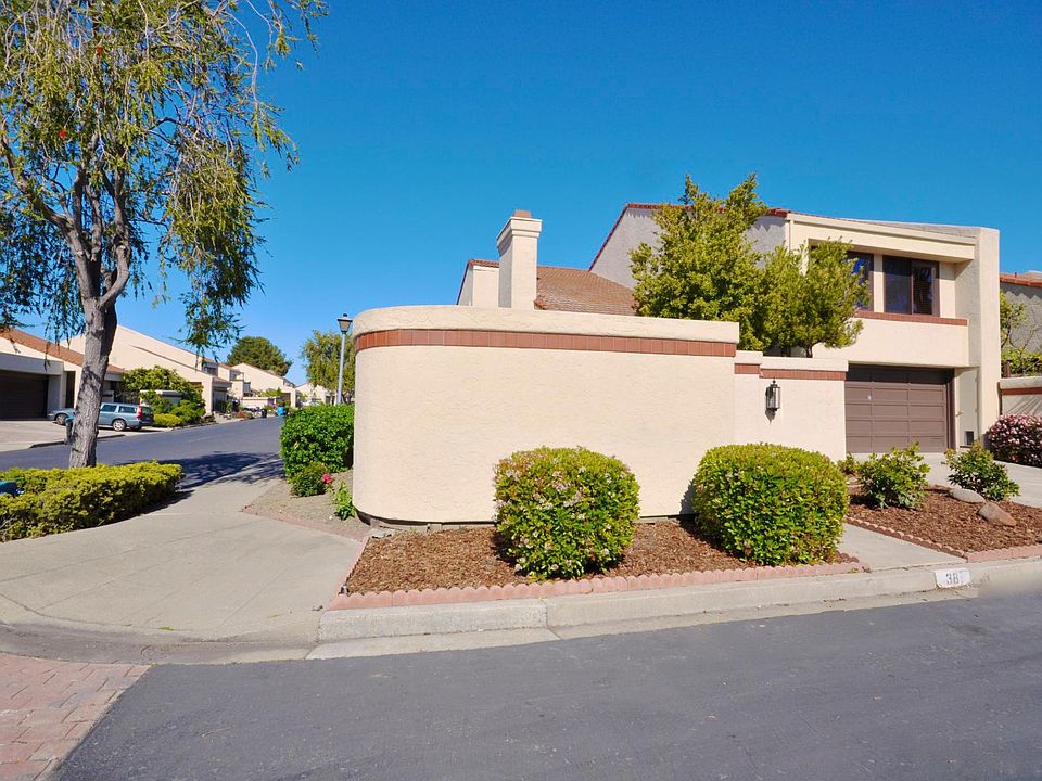 1st image of 38 Cadiz Cir