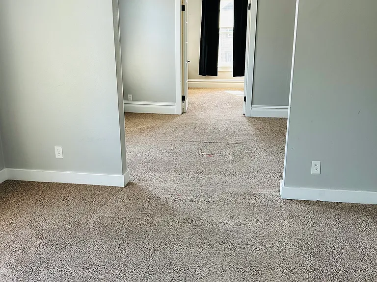 722 Glen Oak St #2 — Photo 8