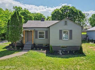 1412 Forest Ave, Maryville, TN 37804