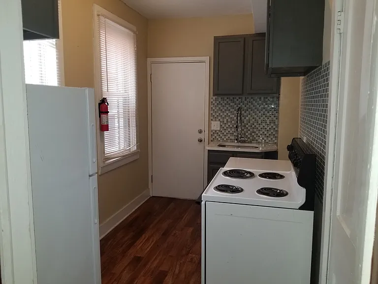 2173 Professor Ave #2 — Photo 2
