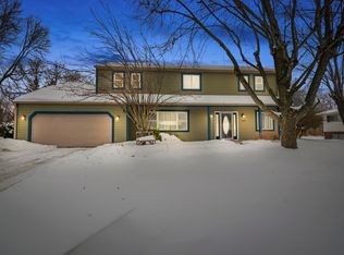 1122 Edgewood Rd, Kewaskum, WI 53040