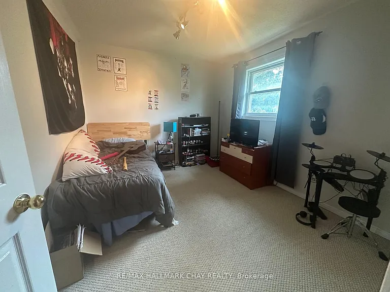 10 Longman Dr — Photo 10