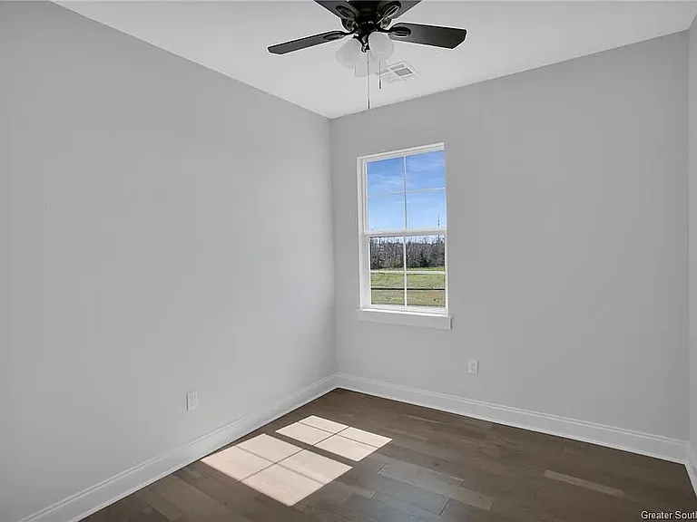 850 Sallier St #14 — Photo 11