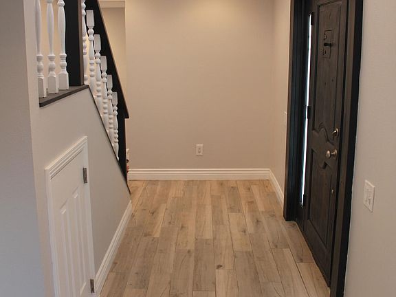 3rd image of 6128 Tapia Dr