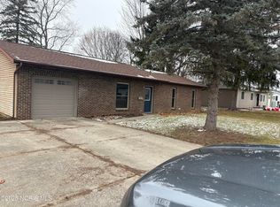 1415 Meadow Ave, Montpelier, OH 43543