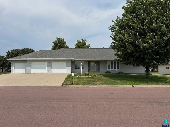 308 E Wagner St, Marion, SD 57043