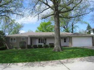 3405 15th St #A, Moline, IL 61265