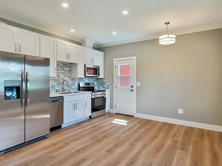 Jade Cir — Photo 8