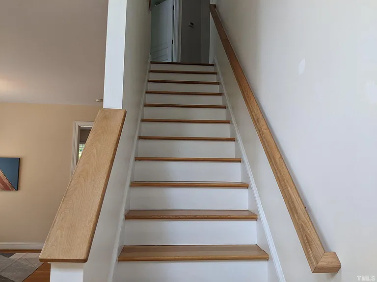 200 Charleston Ln — Photo 17