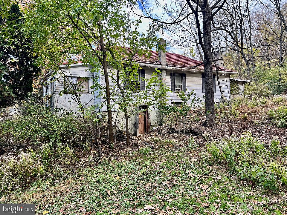 2nd image of 1266 Myrtle Ave