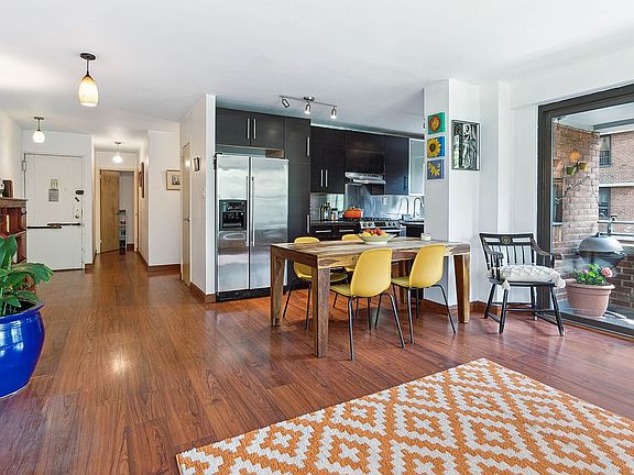 4th image of 210 Broadway #G304