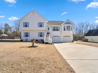 28 Red Fox Trl, Euharlee, GA 30145