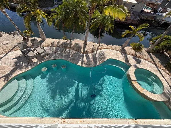 201 Wildwood Cir, Key Largo, FL 33037