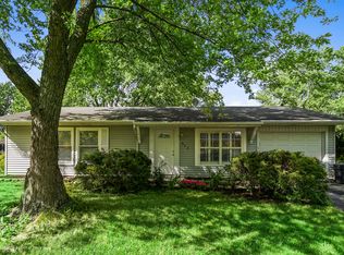 832 Tamms Ln, Bolingbrook, IL 60440