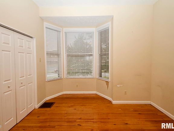 5th image of 9 S 18th St