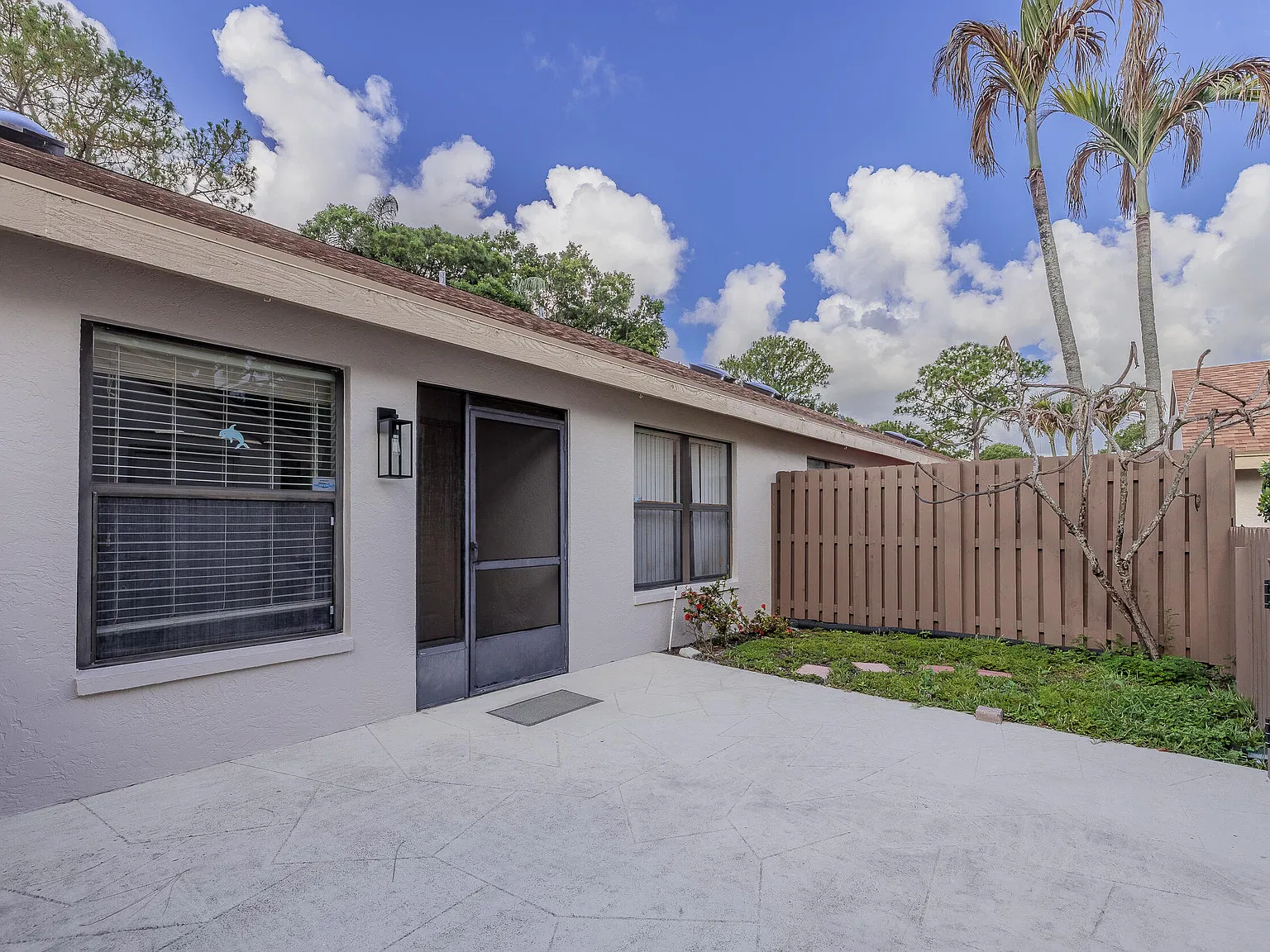 2 bed, 2.0 bath, 1145 sqft, $1,800 — Photo 3