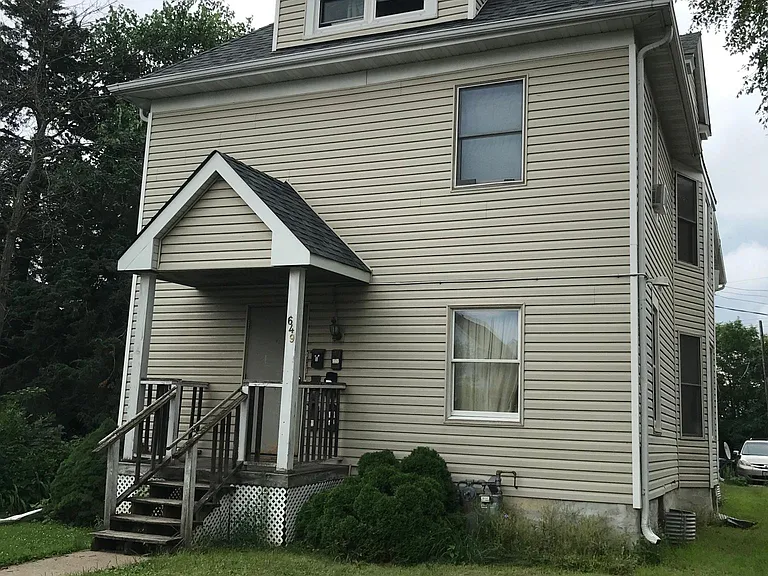 649 Erie St SE #2 — Photo 1