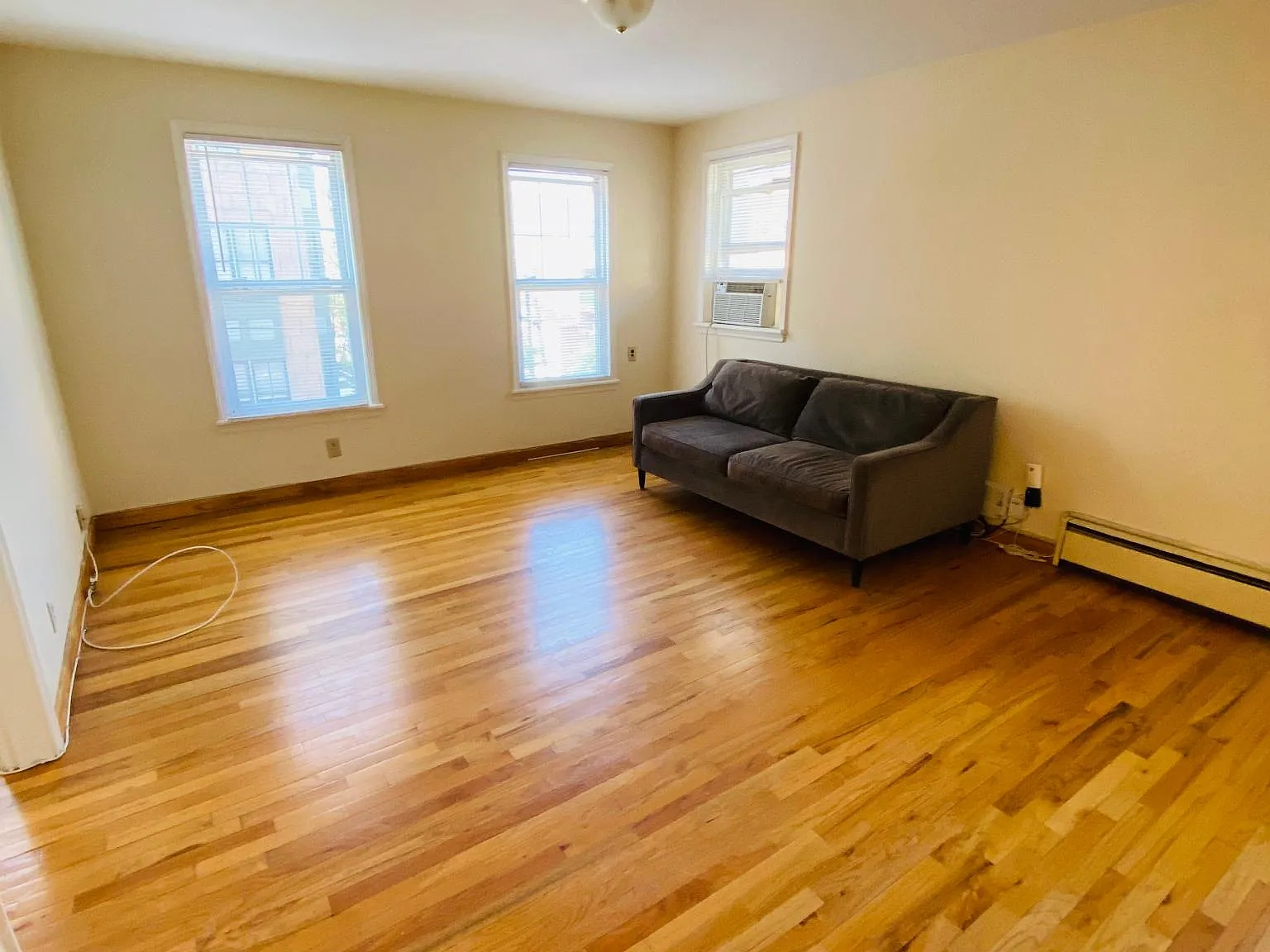 1 bed, 575 sqft, $2,375 — Photo 3