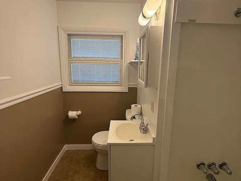 369 Parkway St — Photo 10