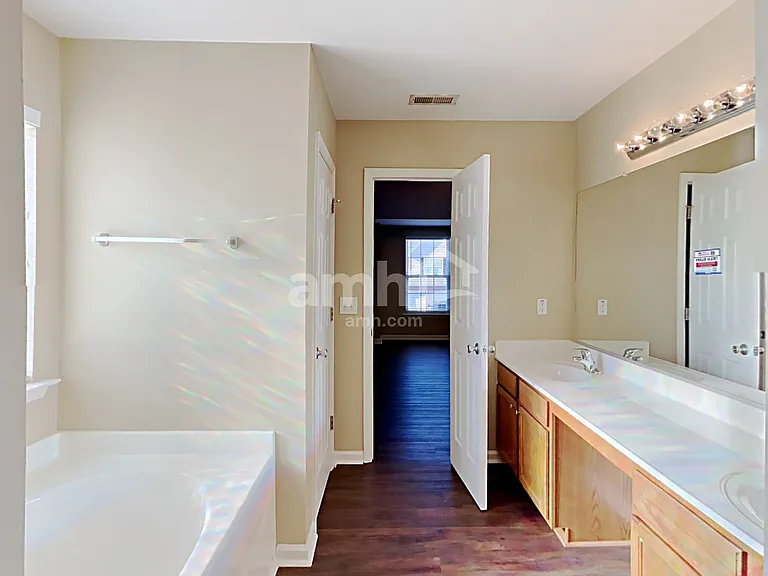 829 Willow Bay Dr — Photo 13