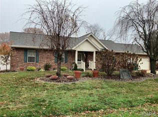 221 Sharp St, Carlyle, IL 62219