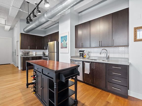 4th image of 325 Palisade Ave APT 2E
