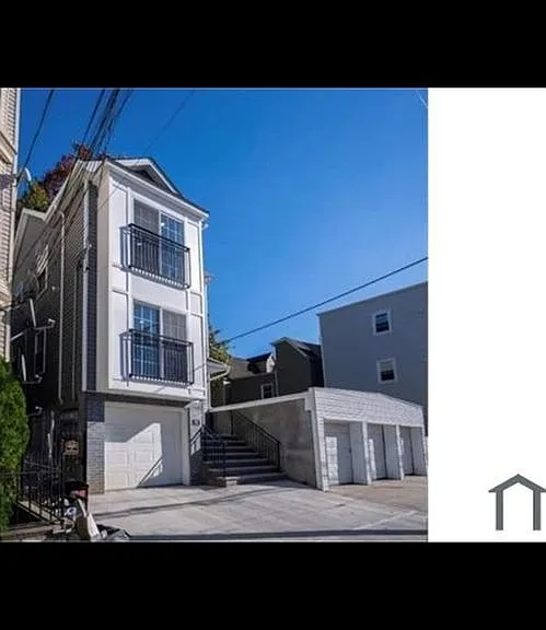 792 S 18th St — Photo 3