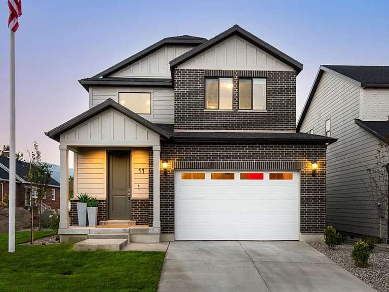 11 W Lady Ln — Photo 4