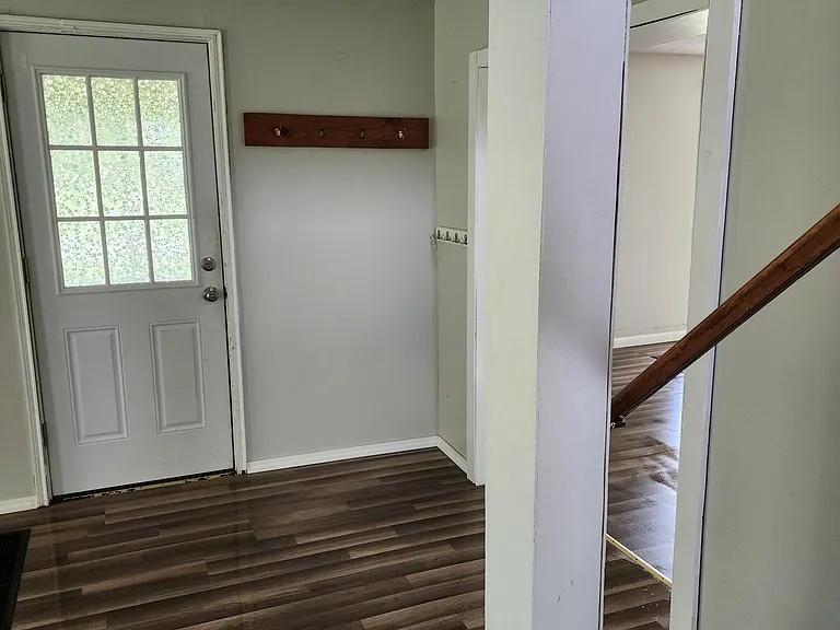 505 Sterling St — Photo 11