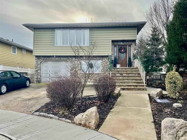 309 Julianne Ter Floor 1, Secaucus, NJ 07094