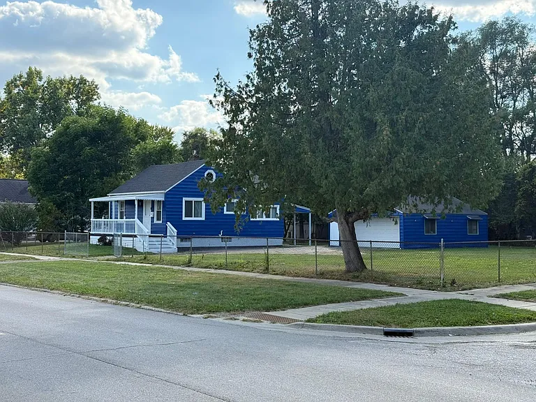 2311 N Averill Ave — Photo 13
