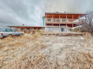 4 Doc Holiday Rd, Edgewood, NM 87015