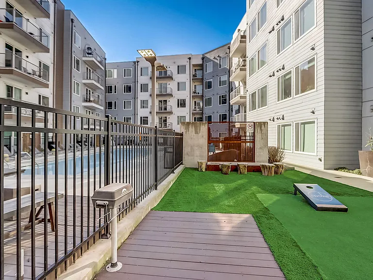 Spoke Apartments — Photo 19