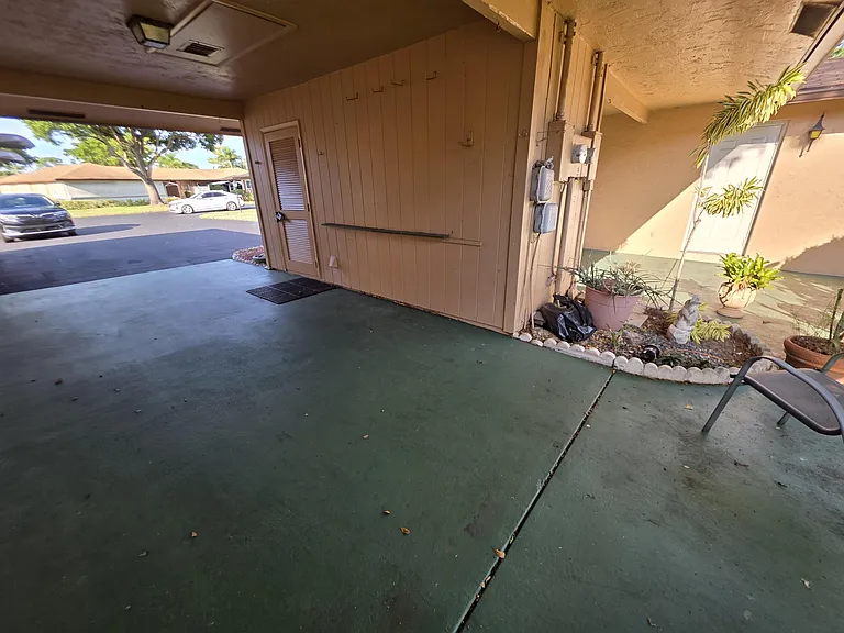 718 Whippoorwill Ln — Photo 12