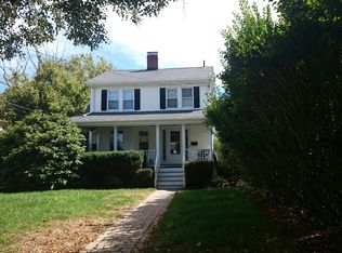 498 Weld St, West Roxbury, MA 02132