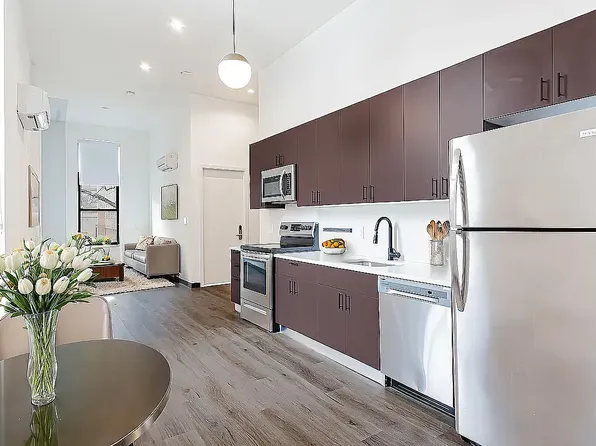 165 N 5th St #1, Brooklyn, NY 11211