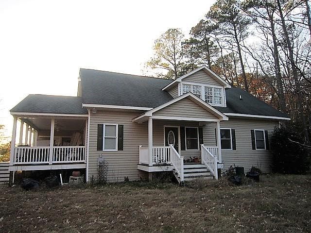 1st image of 166 Creekside Ln
